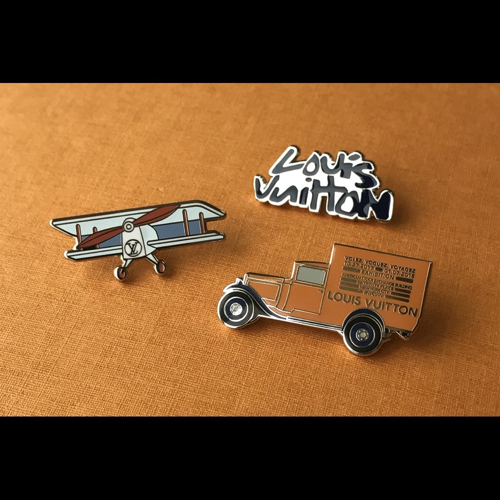 Louis Vuitton Pin - Picture 7 of 7
